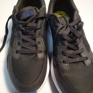 PRE OWNED Under Armour Tenis Charged para hombre